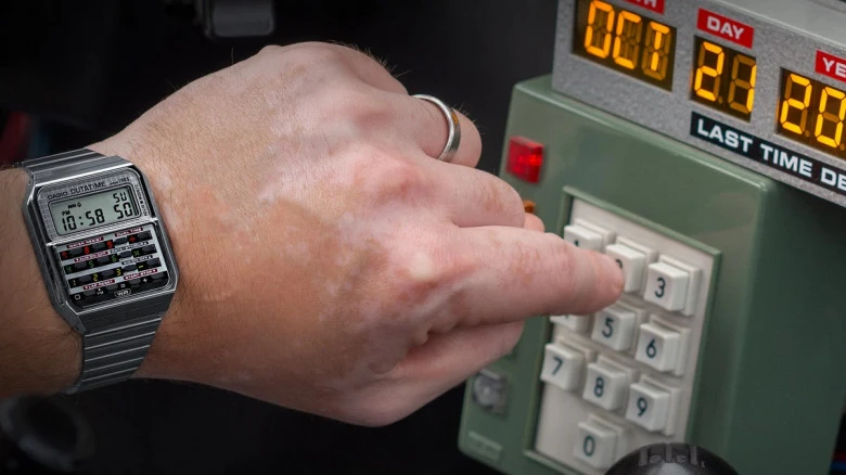 Лимитированная модель CASIO «Назад в будущее»