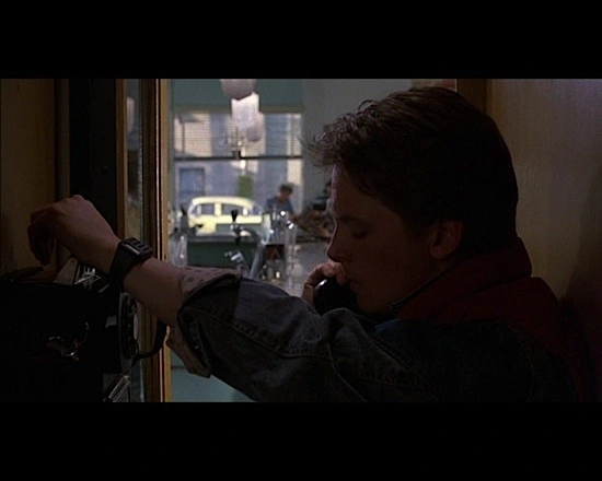 Лимитированная модель CASIO «Назад в будущее»